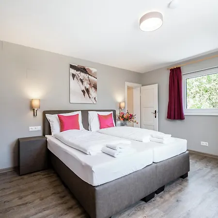 Alpstuga In Bruck Near Zell Am Slopes, Cleaning Included *